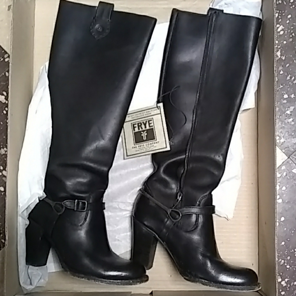 Frye Julia Spur Boots